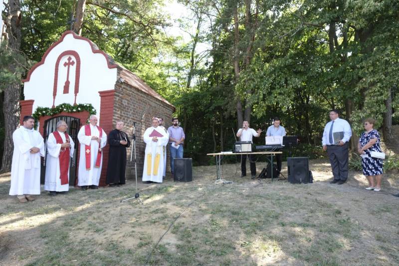 2021.06.30_Gödre felújított kálvária (27).JPG